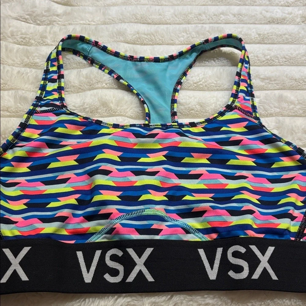 VSX Women's Vibrant Patterned Sports Bra